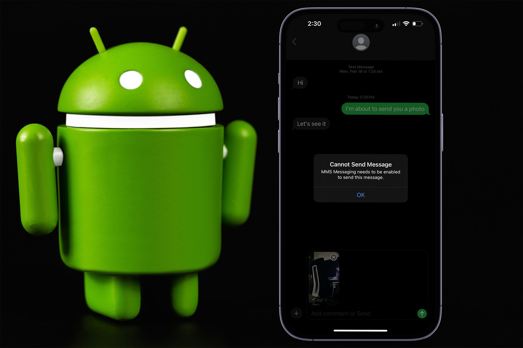آیفون با برنامه Messages باز است و خطای Cannot Send Message را با طلسم اندروید در کنار آن نشان می دهد.