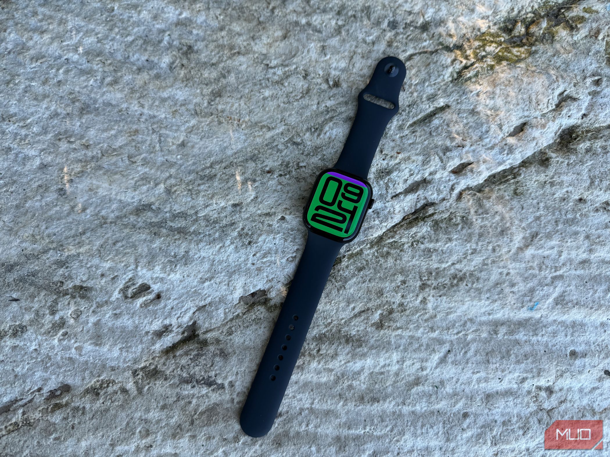 Apple Watch Series 10 چهره Flux را نشان می دهد