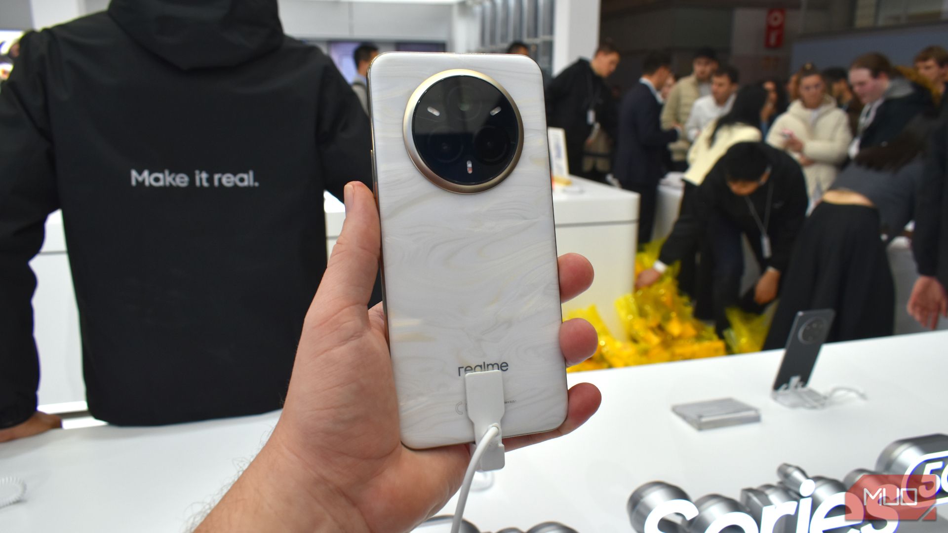 تلفن هوشمند Realme 14 Pro 5G در MWC 2025