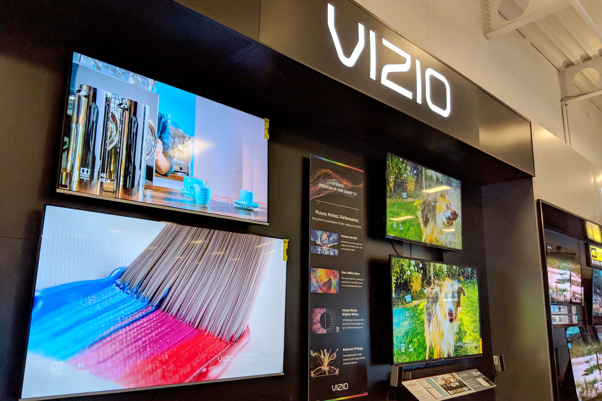 دیوار تلویزیون Vizio در یک خرده فروش