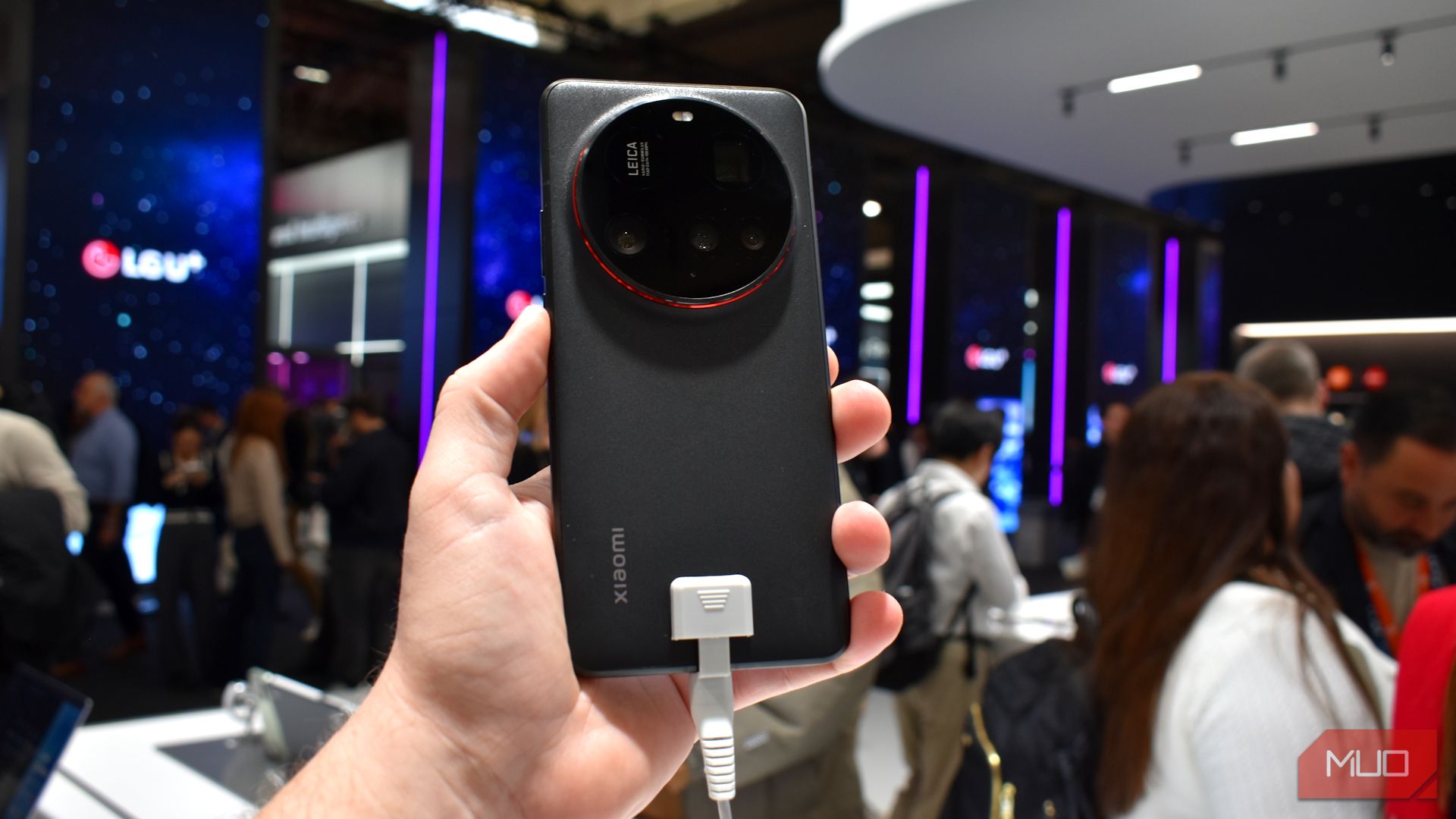 پانل عقب Xiaomi 15 Ultra در MWC 2025