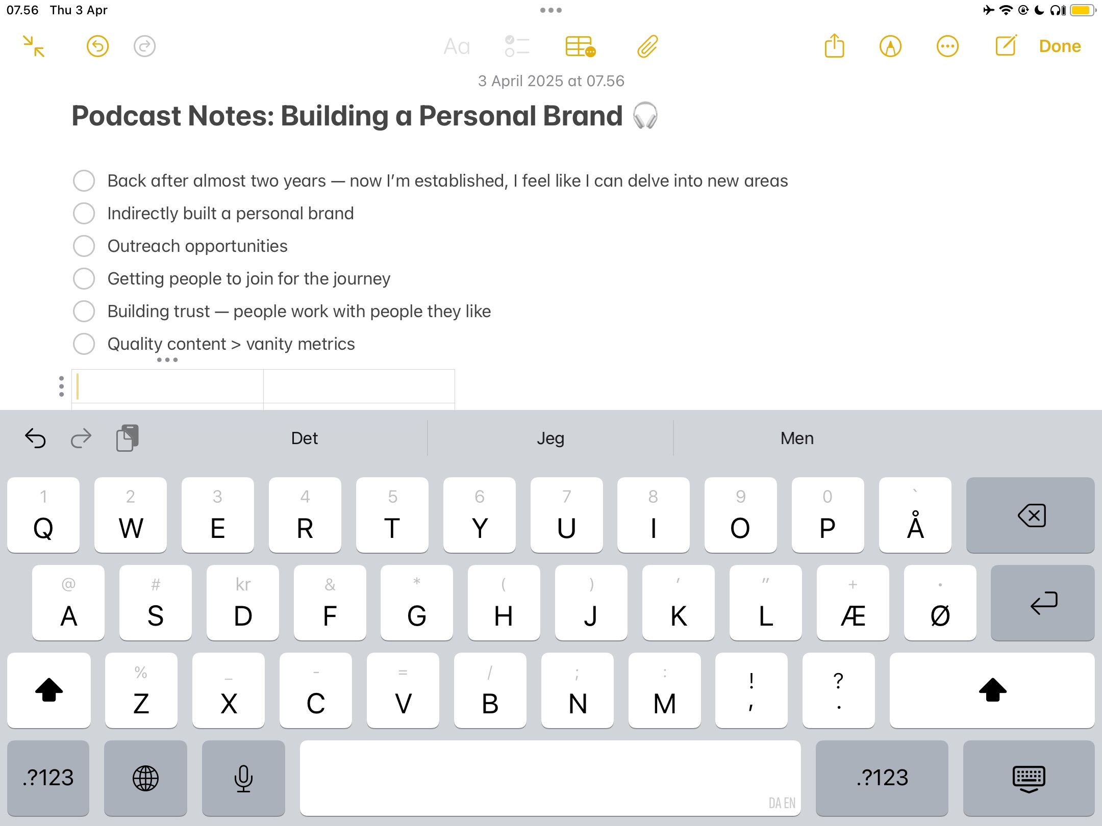 برنامه Apple Notes در حال استفاده است