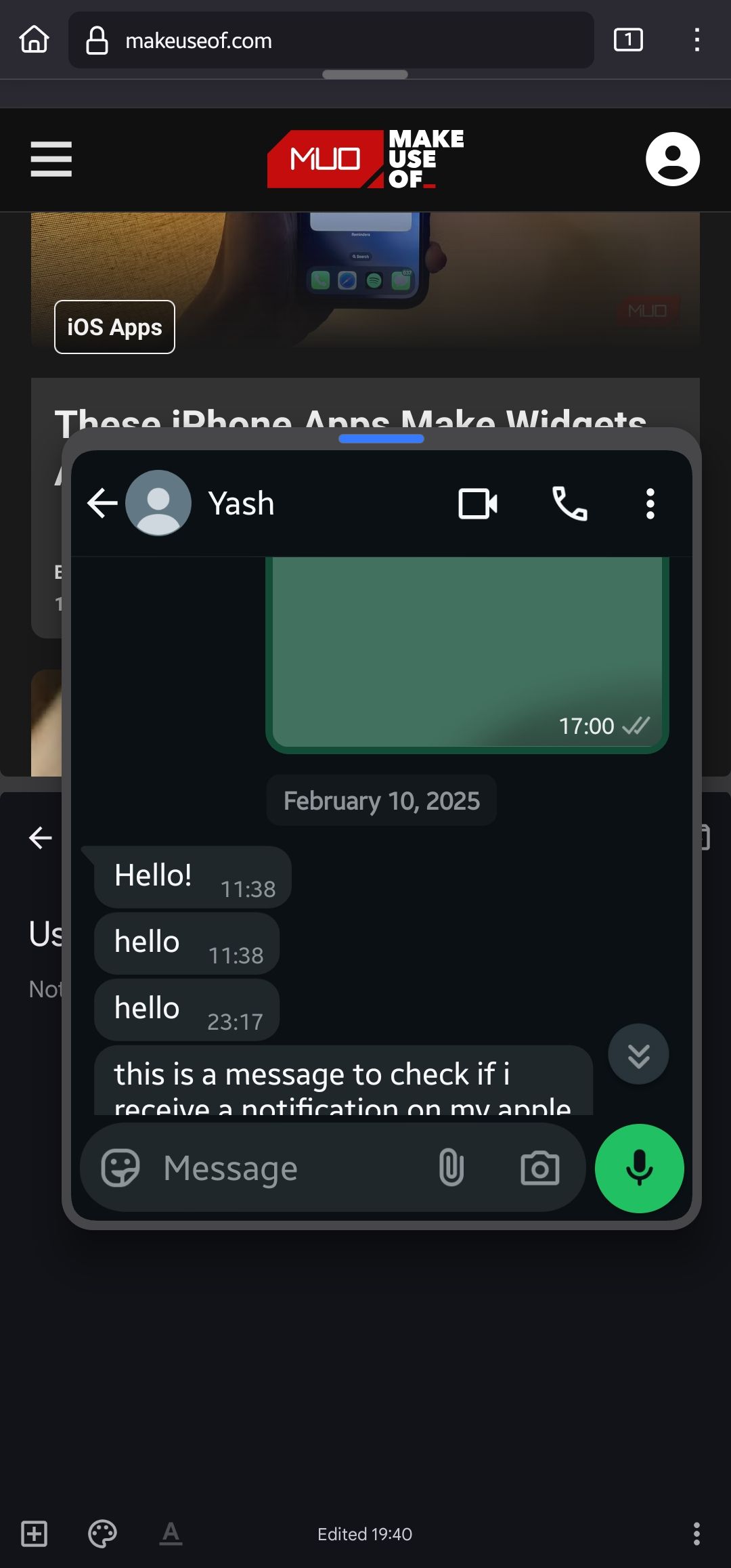 WhatsApp در یک پنجره شناور در بالای Firefox و Google در نمای تقسیم شده از تلفن سامسونگ باز می شود.