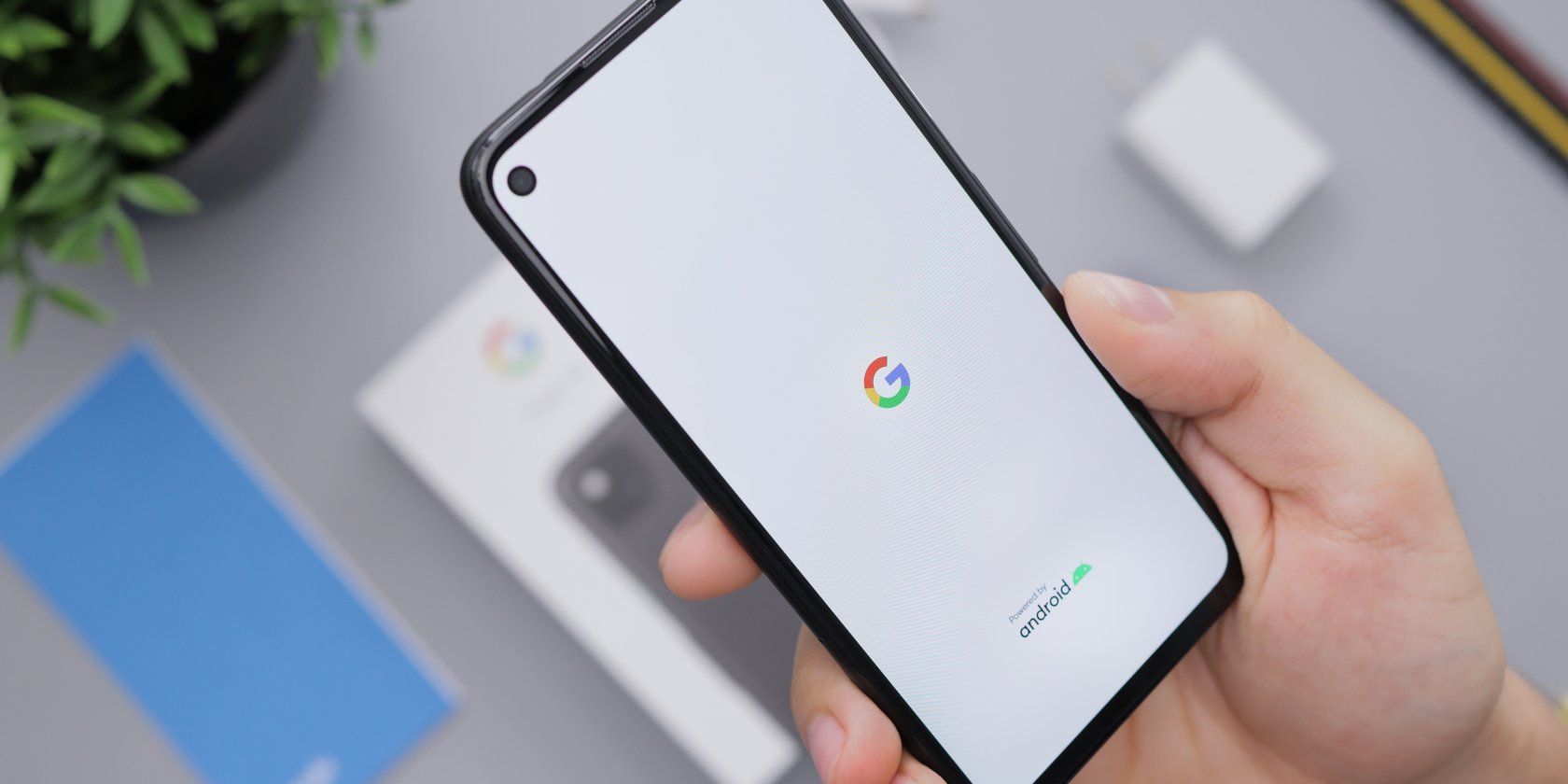 آرم Google در صفحه بوت تلفن Android