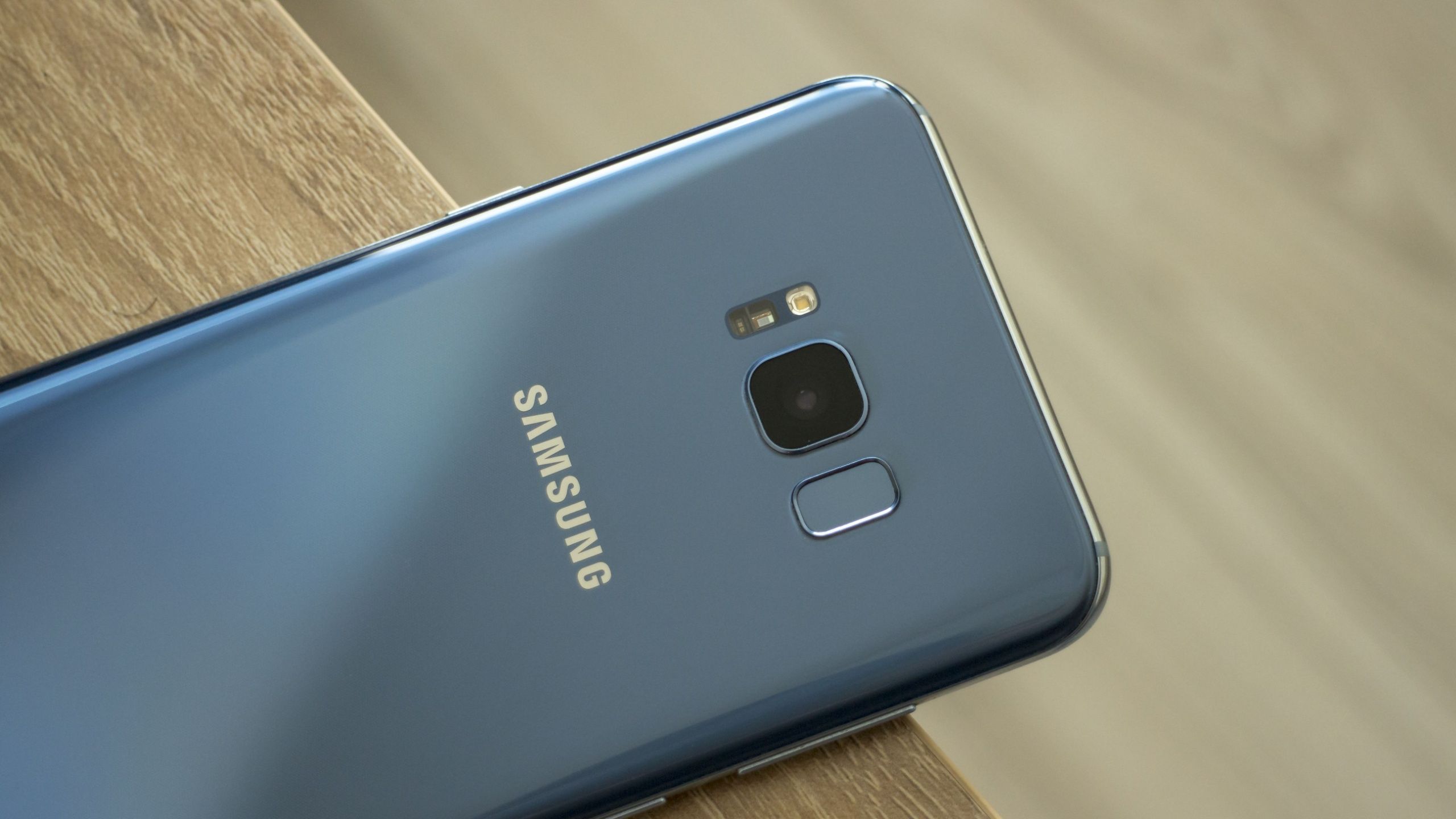 پشت تلفن سامسونگ Galaxy S8 Plus