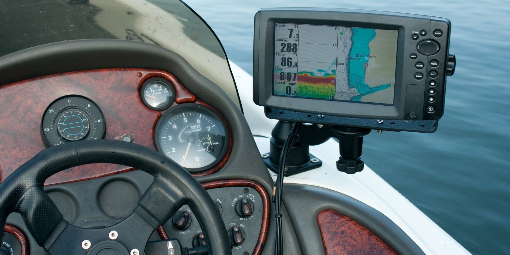 دستگاه های GPS ماهیگیری