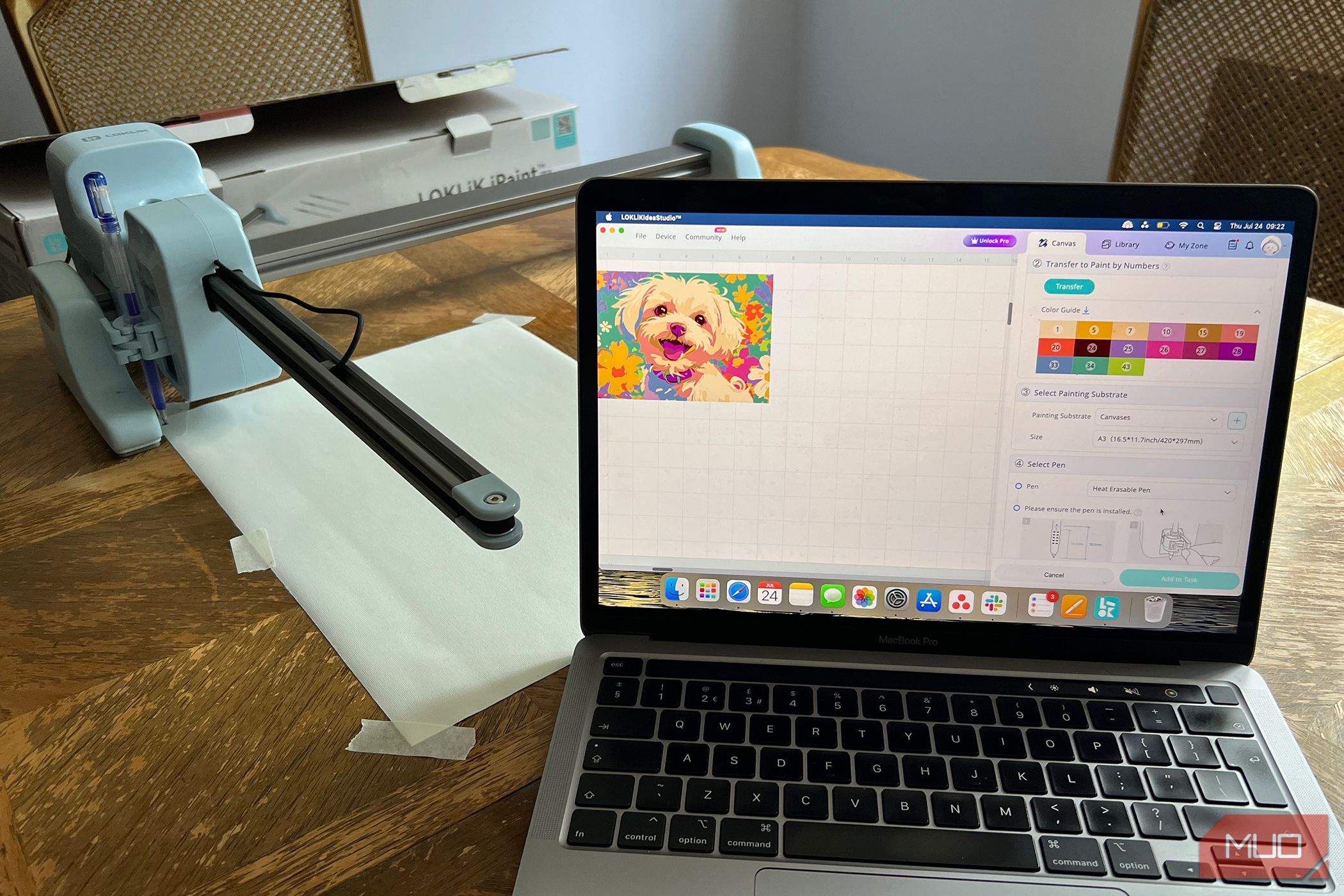 loklik ipaint با یک بوم خالی و تصویر در مک بوک
