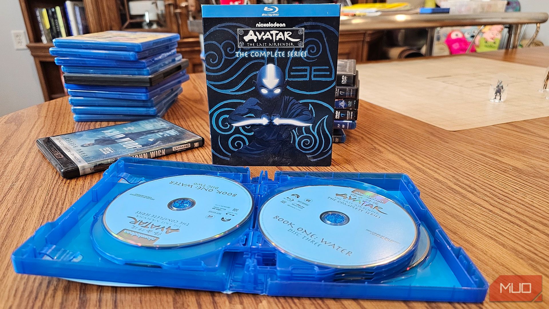 سری کامل آواتار The Last Airbender در DVD ها