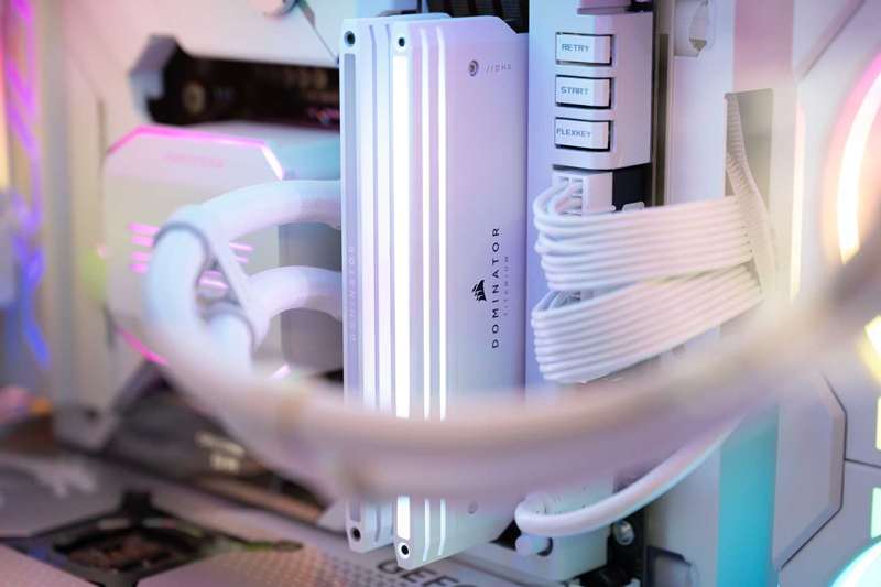 RAM داخل یک رایانه بازی