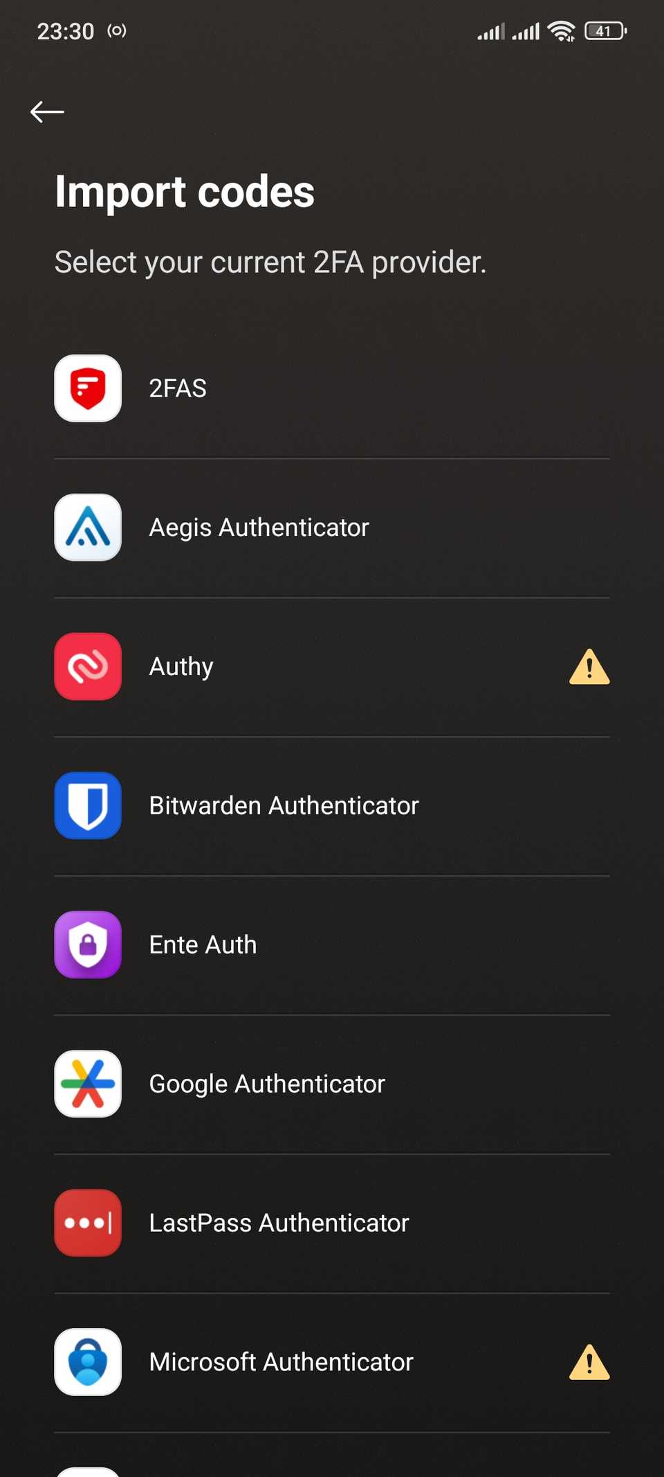 لیست تأیید کنندگان در تأیید اعتبار پروتون با علائم هشدار دهنده در مقابل Authy و Microsoft Authenticator.
