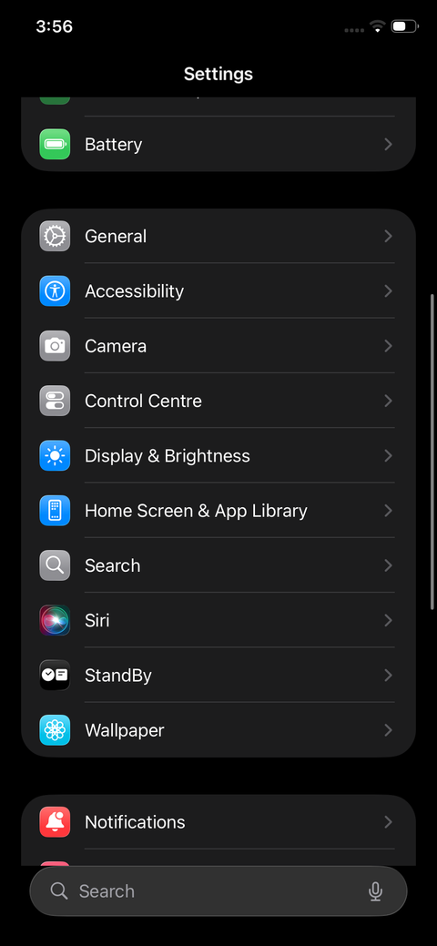 برنامه تنظیمات در iOS 26 باز است