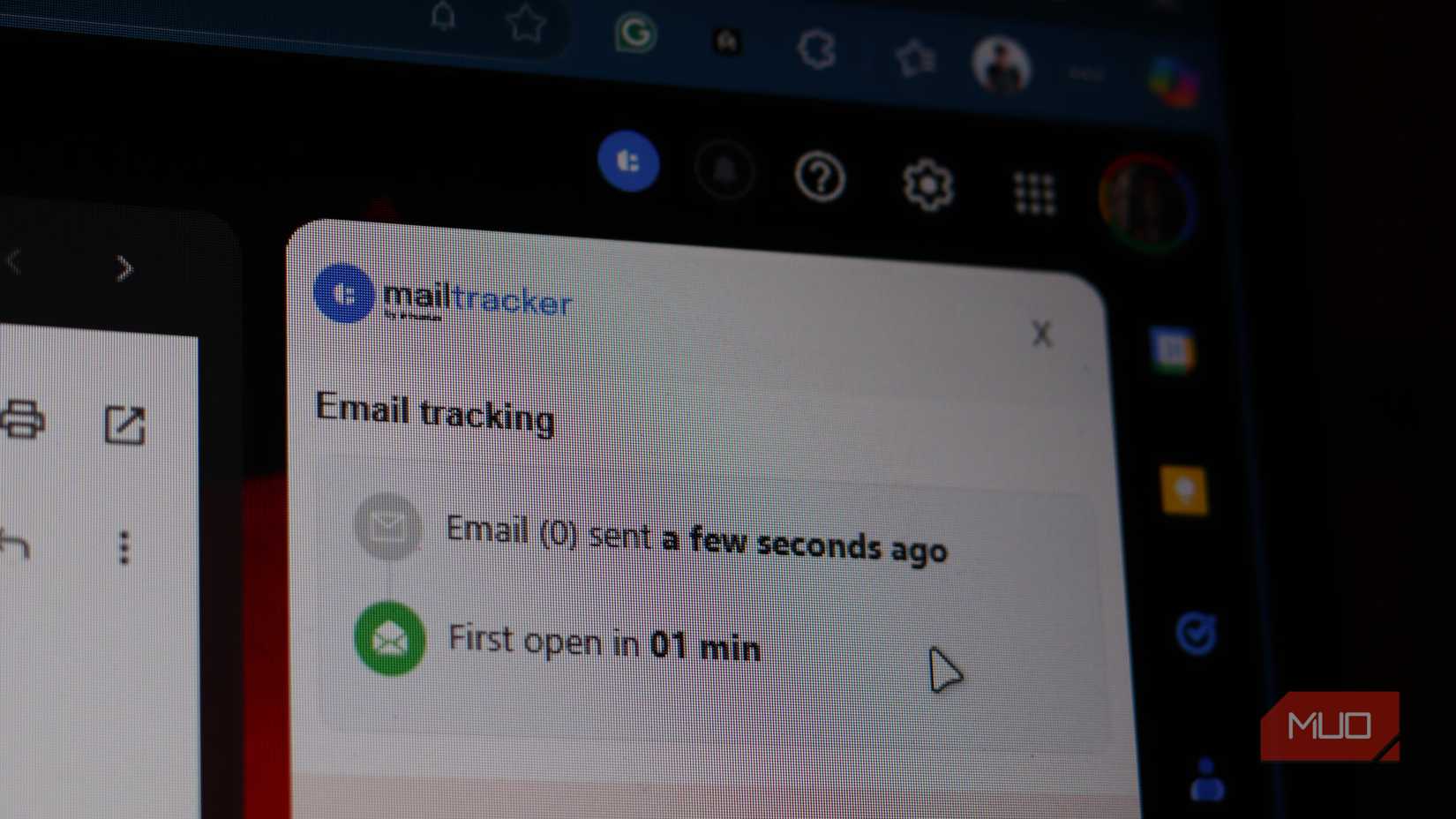 پسوند Mailtracker در لبه اجرا می شود.