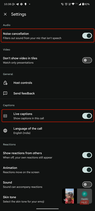 زیرنویس های زنده AI و ضامن صدا در گزینه های Google Meet.