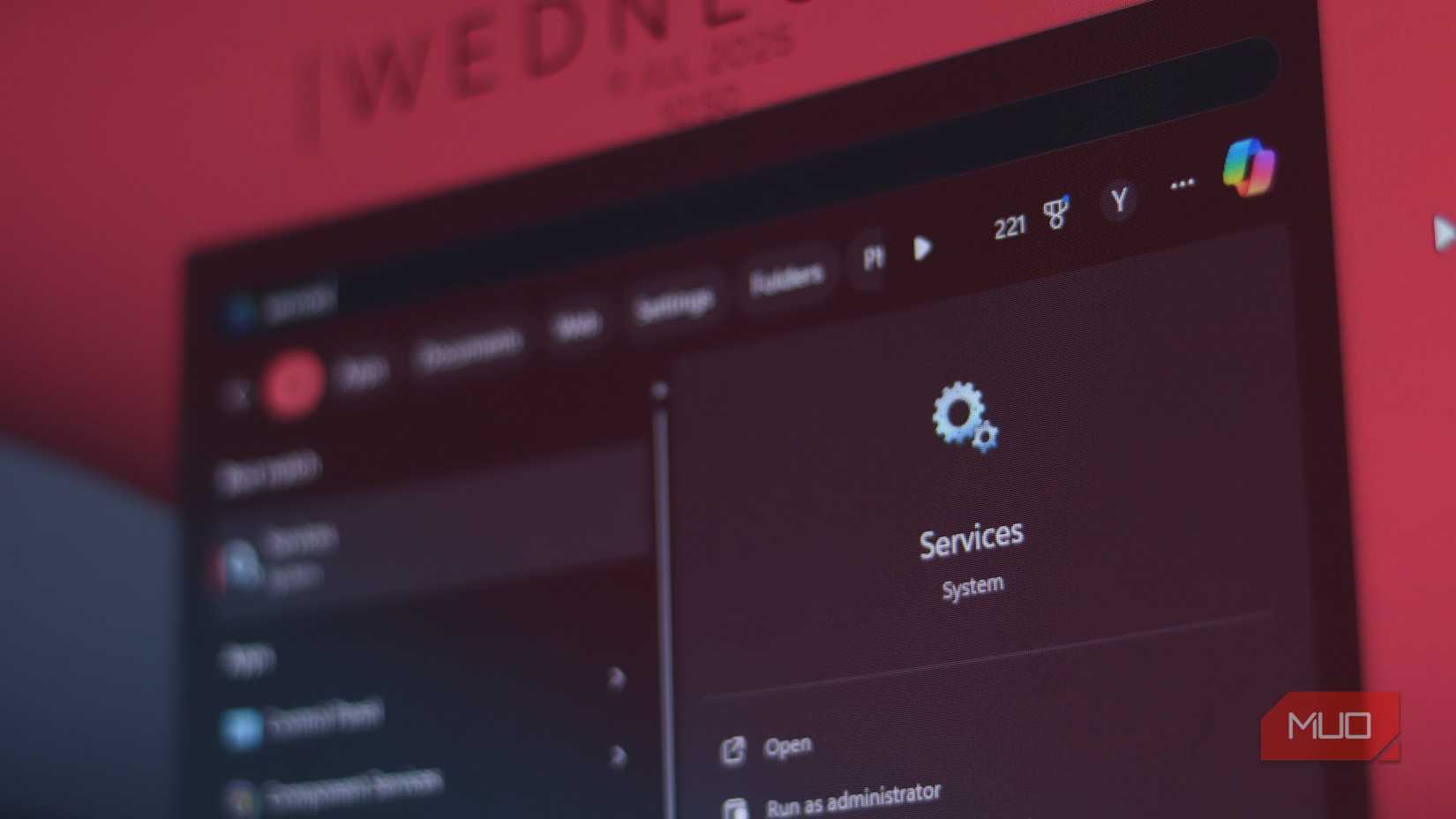 برنامه Windows Services در منوی Start