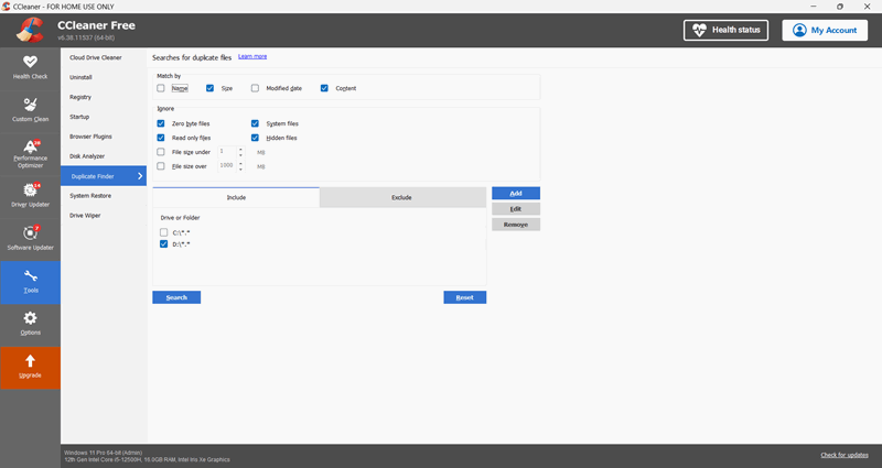 یک کامپیوتر ویندوزی که ابزار CCleaner را اجرا میکند