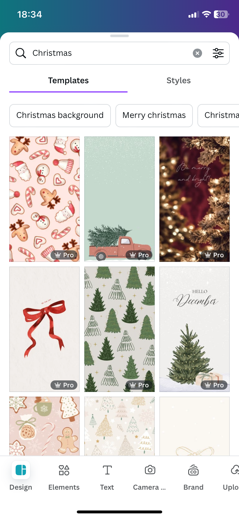 انتخاب الگوهای تصویر پس‌زمینه کریسمس در Canva