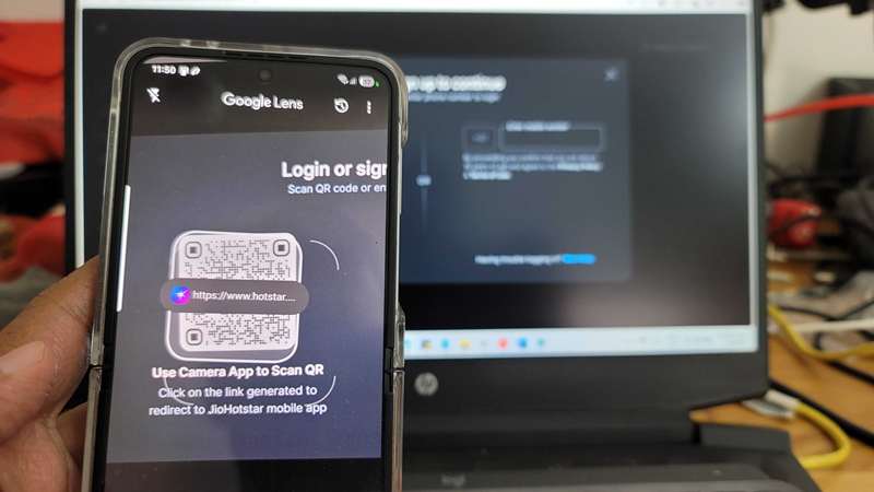 اسکن کد QR توسط Google Lens