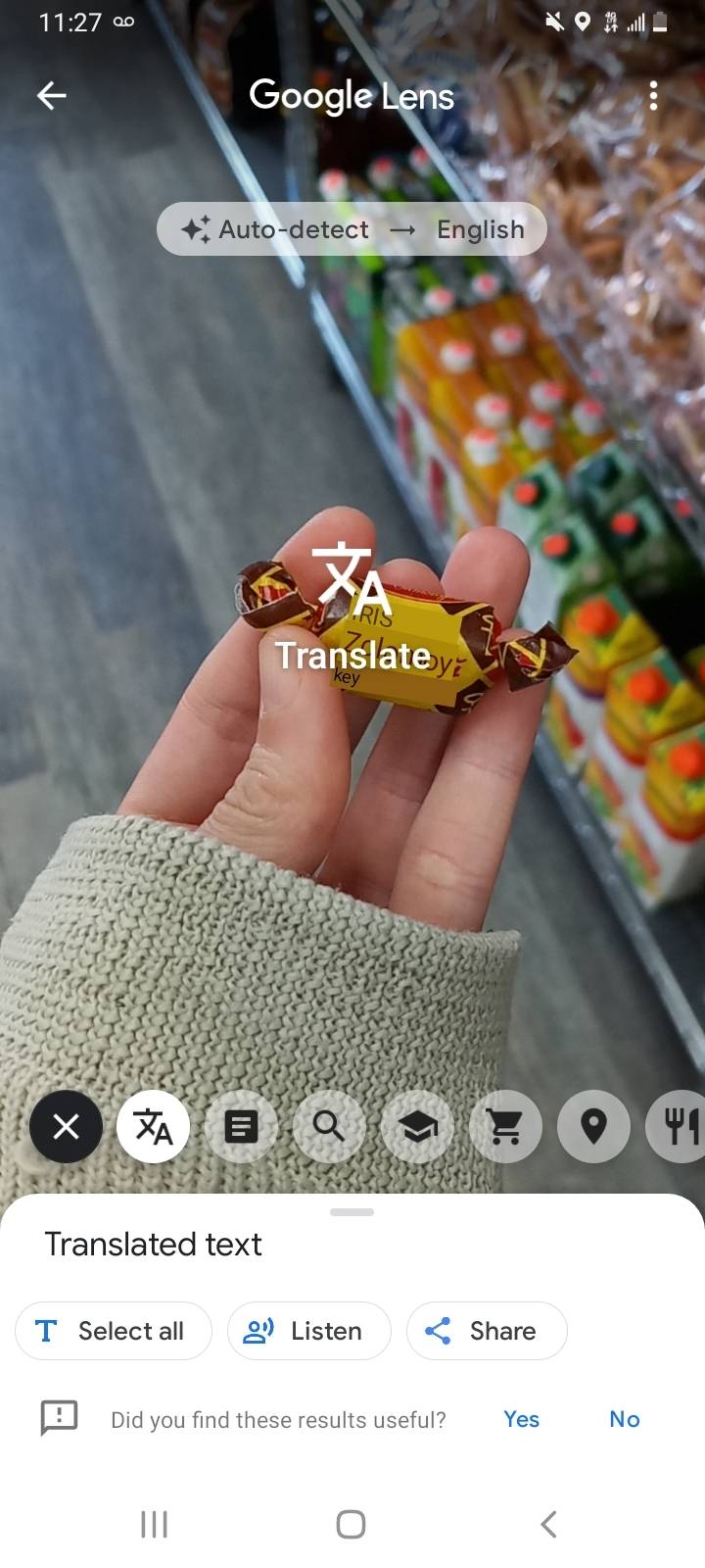 ترجمه متن با Google Lens به سادگی گرفتن یک عکس است
