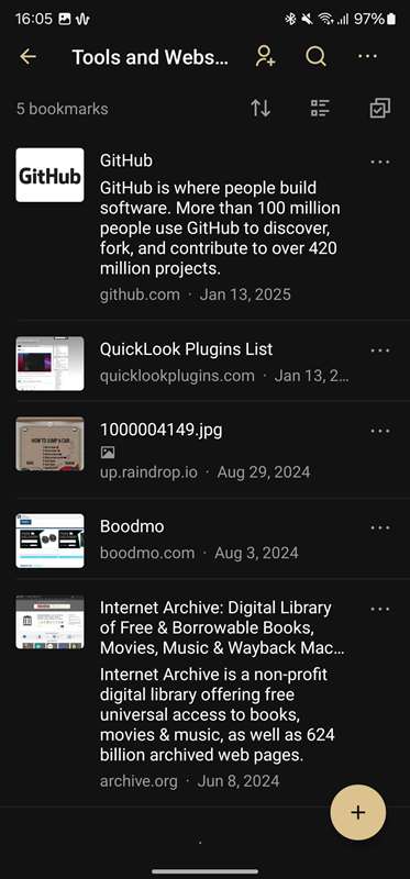 محتویات یک مجموعه در برنامه Raindrop برای اندروید.