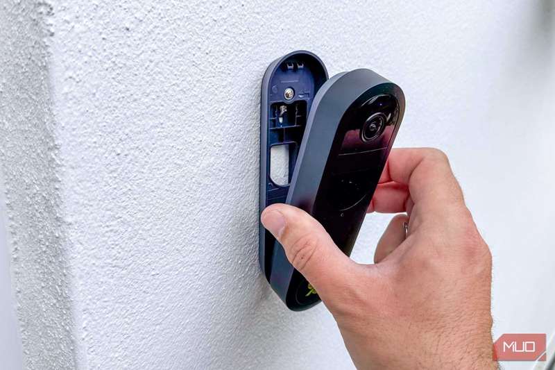 بررسی باتری زنگ درب Reolink و زنگ – نصب بر روی دیوار