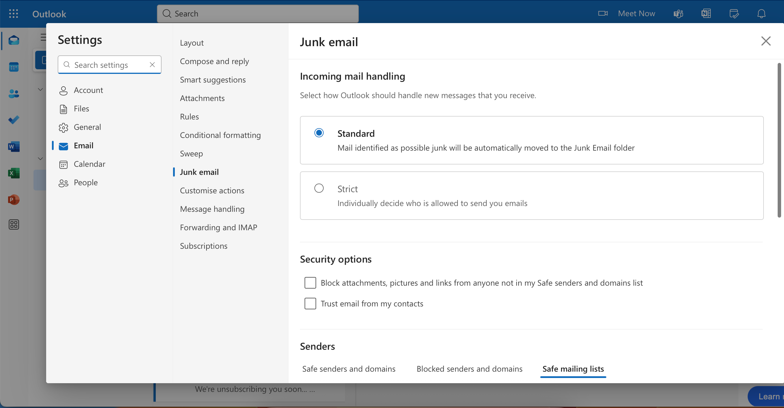 فعال‌سازی تنظیمات سختگیرانه در برنامه Outlook