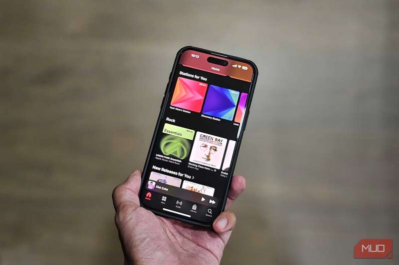 برگه خانه در برنامه Apple Music در آیفون.