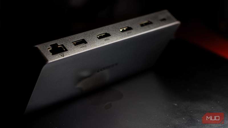 پورت‌های Ugreen Revodok Pro 313 2