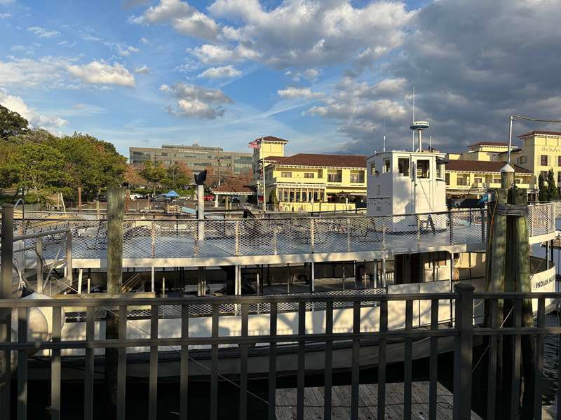 عکس نمونه قایق آیفون ۱۵