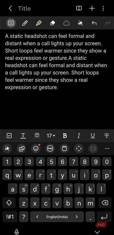 پایین سوایپ با دو انگشت برای چسباندن متن در هر جایی