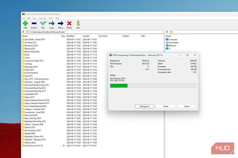 یک پوشه که با استفاده از 7‑Zip فشرده می‌شود