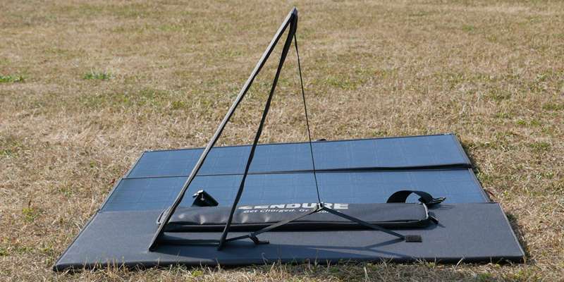 جزئیات پایهٔ تاب‌آوری پنل خورشیدی 400W زندور، نمای جانبی