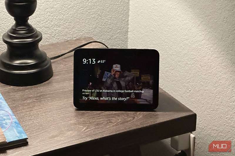 آمازون اکو شو 8 محتوا سازگار دور