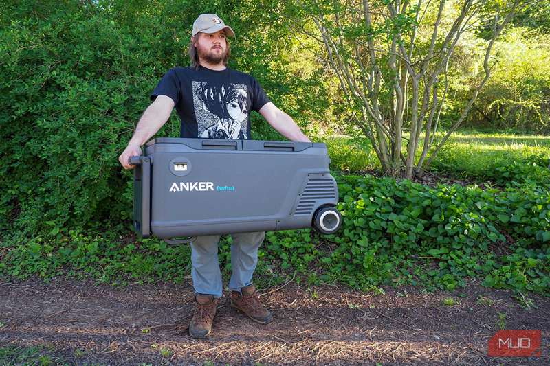 Anker EverFrost Dual-Zone Powered Cooler 50 دستی