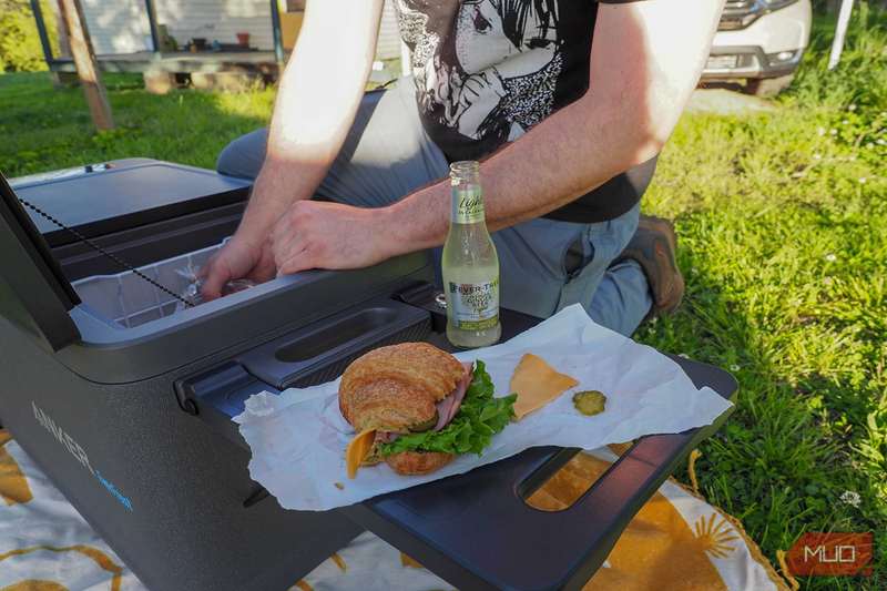 سینی غذا و برداشت مواد Anker EverFrost Dual-Zone Powered Cooler 50