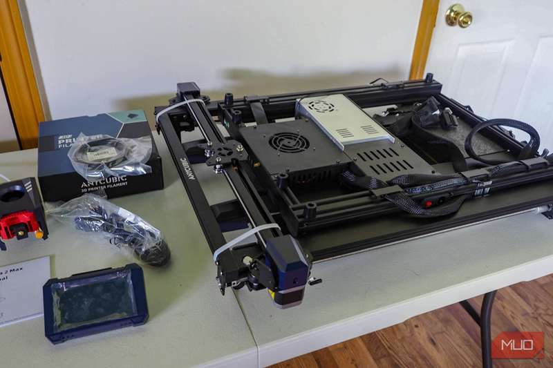 محتویات مونتاژ جزئی Anycubic Kobra 2 Max