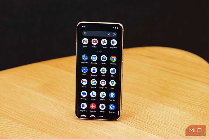 کتابخانهٔ برنامه‌های Google Pixel 8