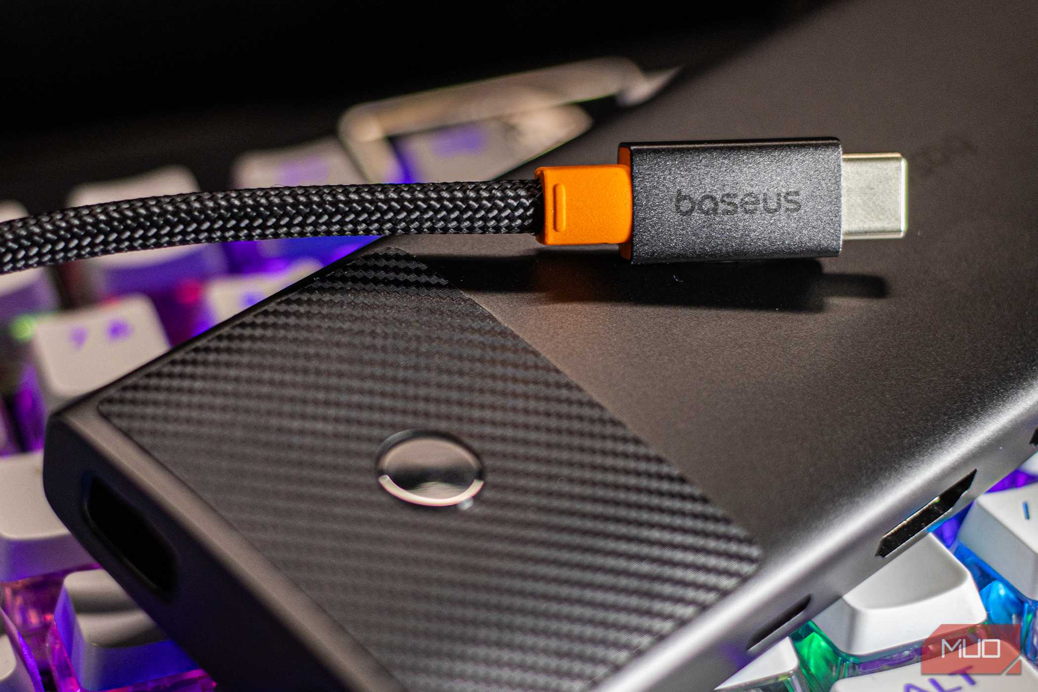 پایهدستگاه Baseus Metal Gleam Series II 10‑در‑1 USB Hub، کانکتور USB‑C با کابل نایلون بافتدار