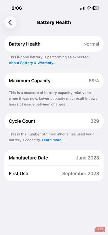 صفحه سلامت باتری که ظرفیت 89٪ و تعداد چرخه‌ها را نشان می‌دهد.