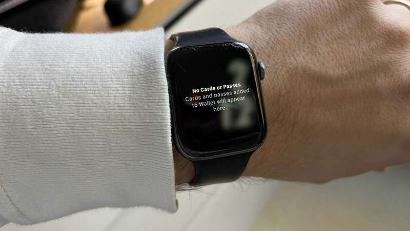 یک Apple Watch بدون تنظیم Apple Pay