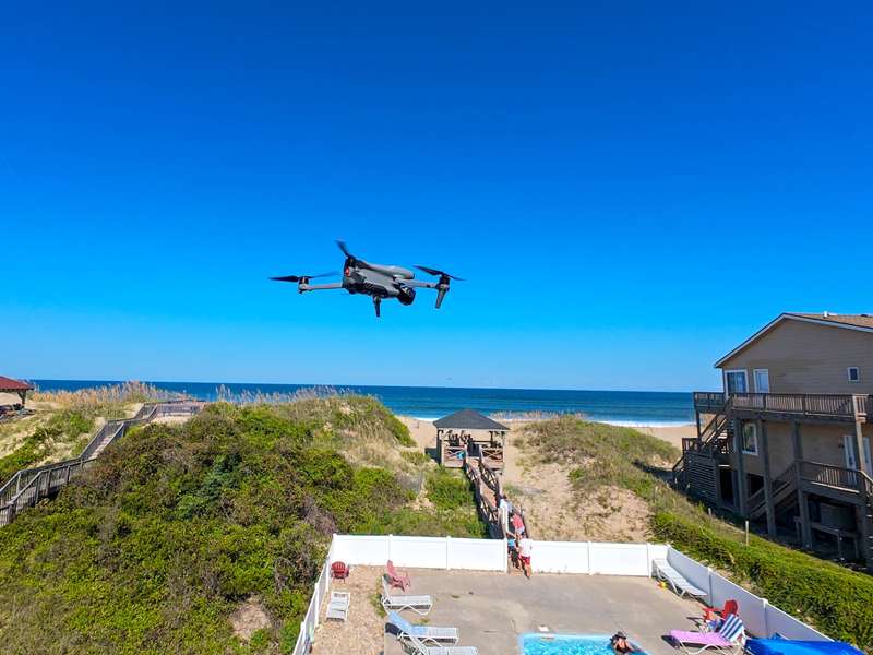 DJI Air 3-در حال پرواز