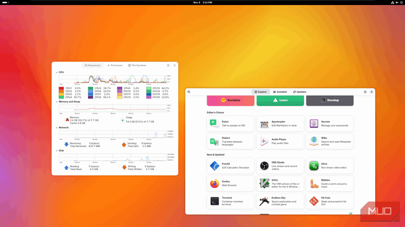 فدورا سیلوربلو با مانیتور فعالیت و فروشگاه برنامه باز