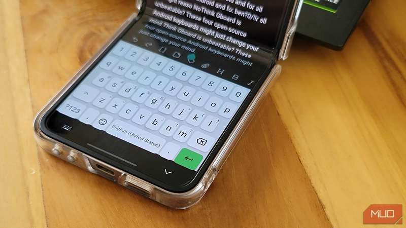 FlorisBoard باز در سامسونگ Galaxy Z Flip 6
