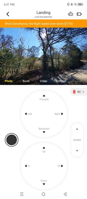 پیشنمایش پرواز دستی HoverX1 با باتری پایین و باد قوی