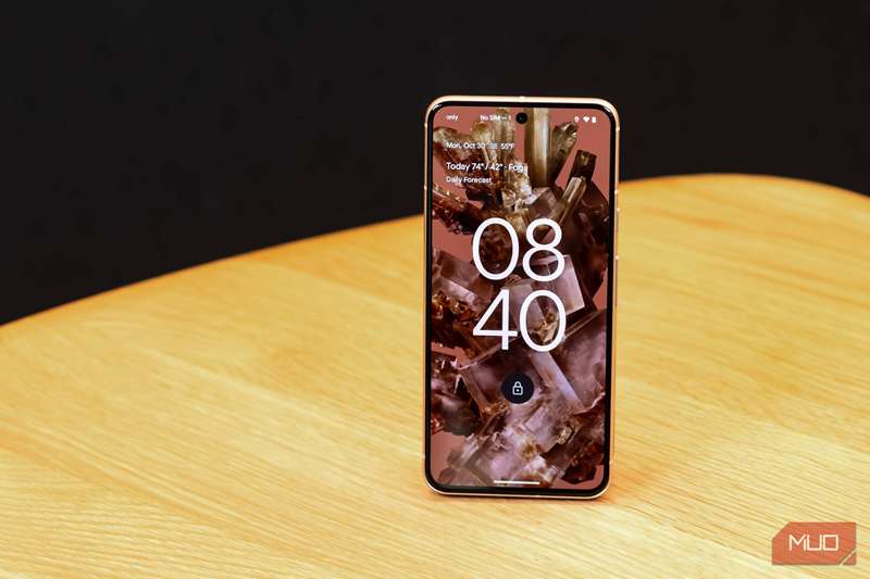 صفحهٔ قفل Google Pixel 8