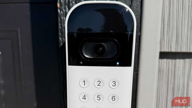 نمای نزدیک صفحه کلید ویدئویی myq