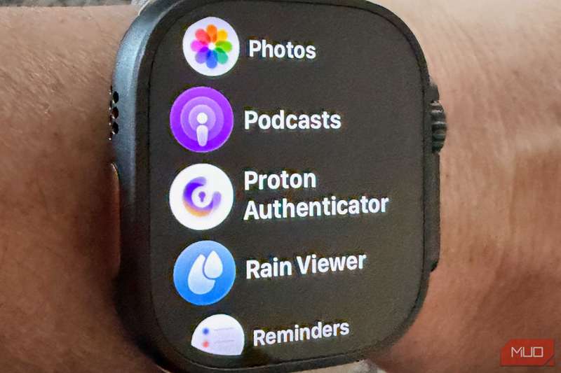 Proton Authenticator بر روی Apple Watch.
