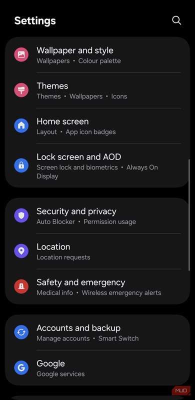 منوی تنظیمات که گزینه امنیت و حریم خصوصی را نشان میدهد