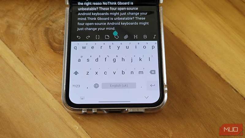 SimpleKeyboard باز در سامسونگ Galaxy Z Flip 6