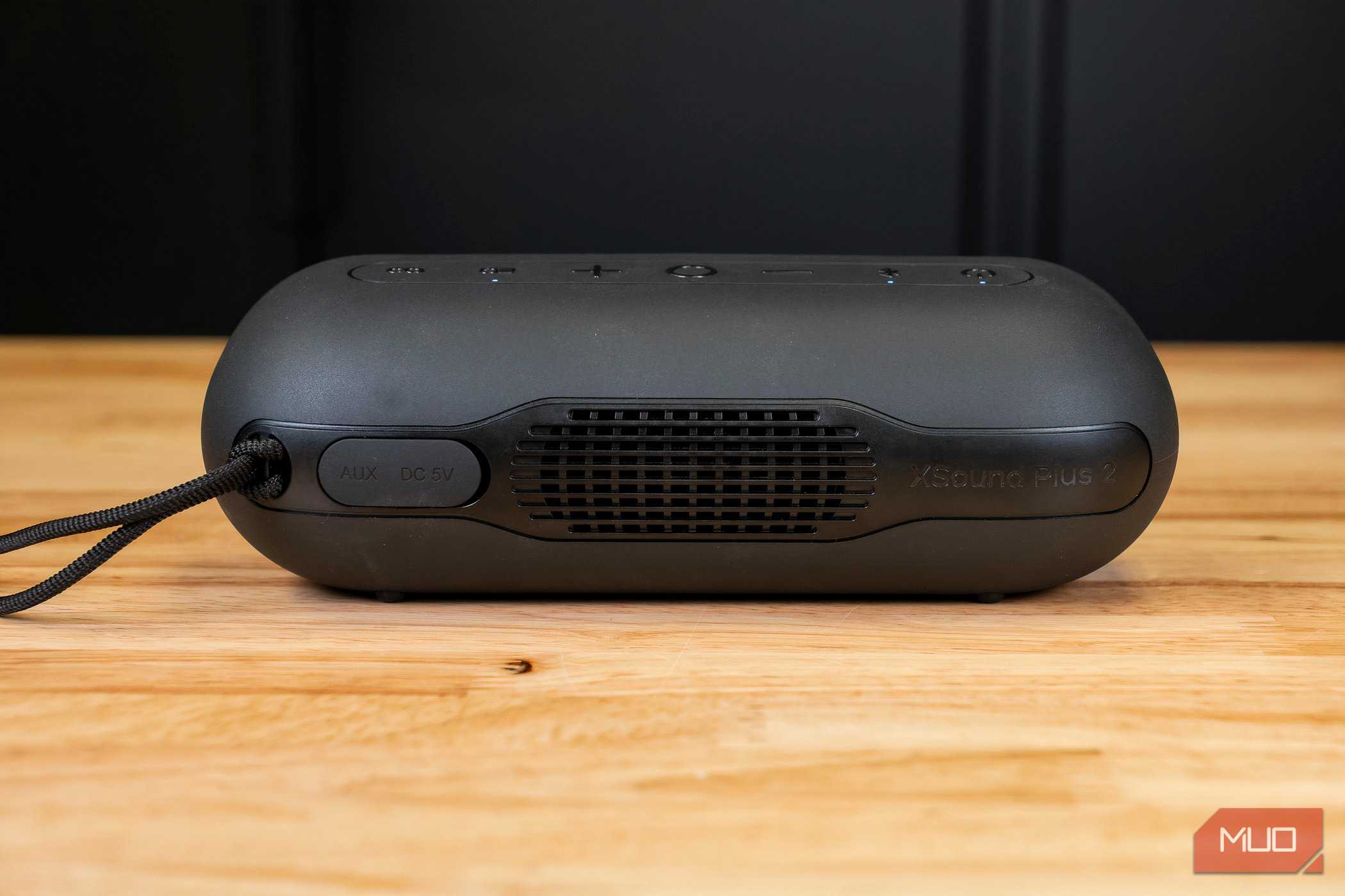 پشت Tribit XSound Plus 2