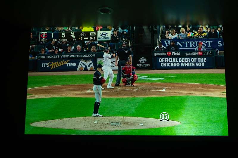 XGIMI Horizon Ultra - بیس بال 1